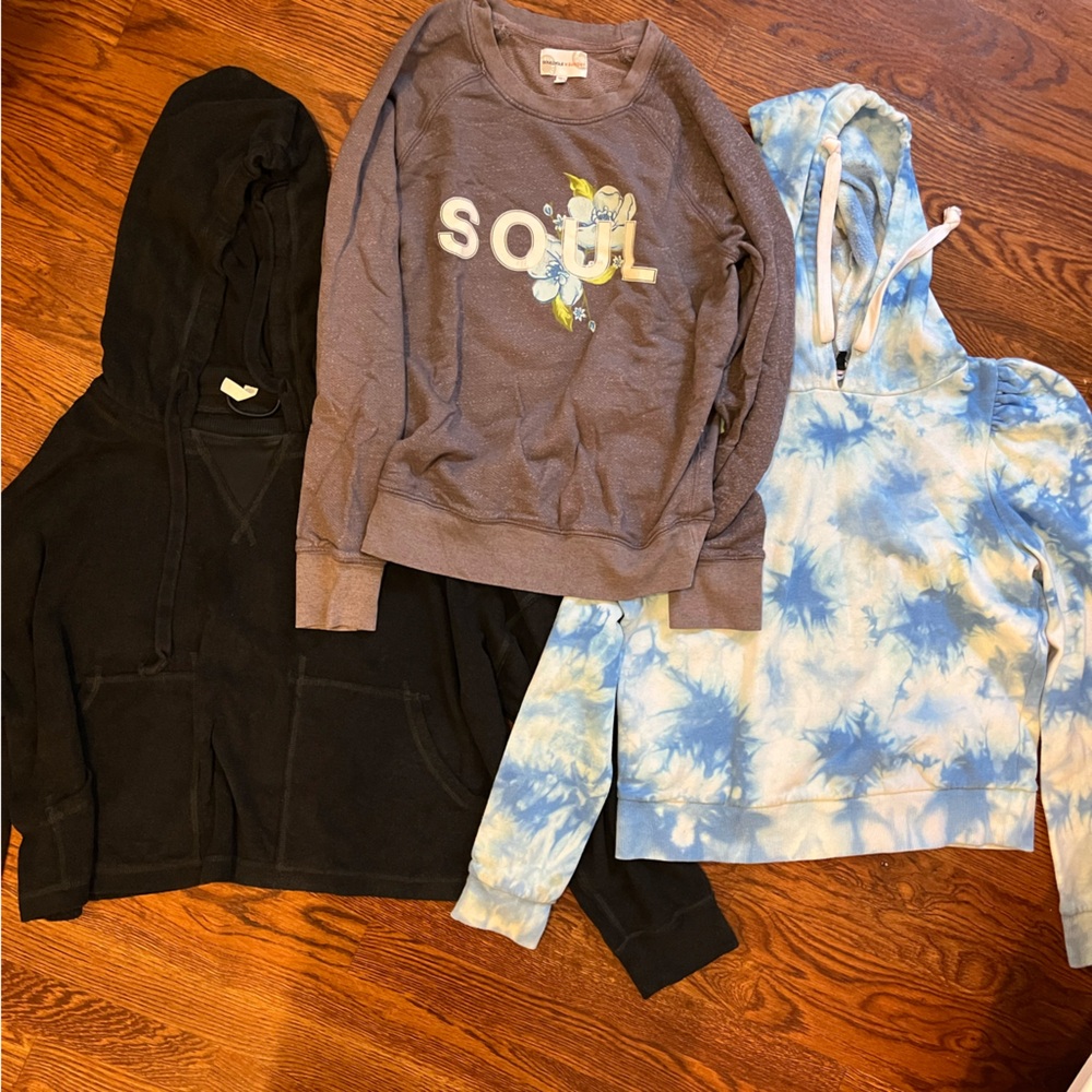 3 sweaters 
Soul cycle, Generation love, free people
